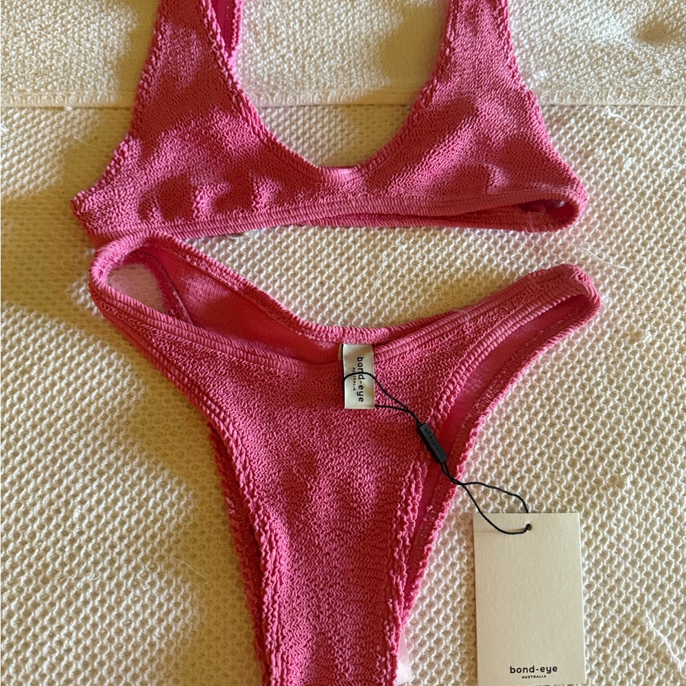 bond-eye Pink Bikini Set